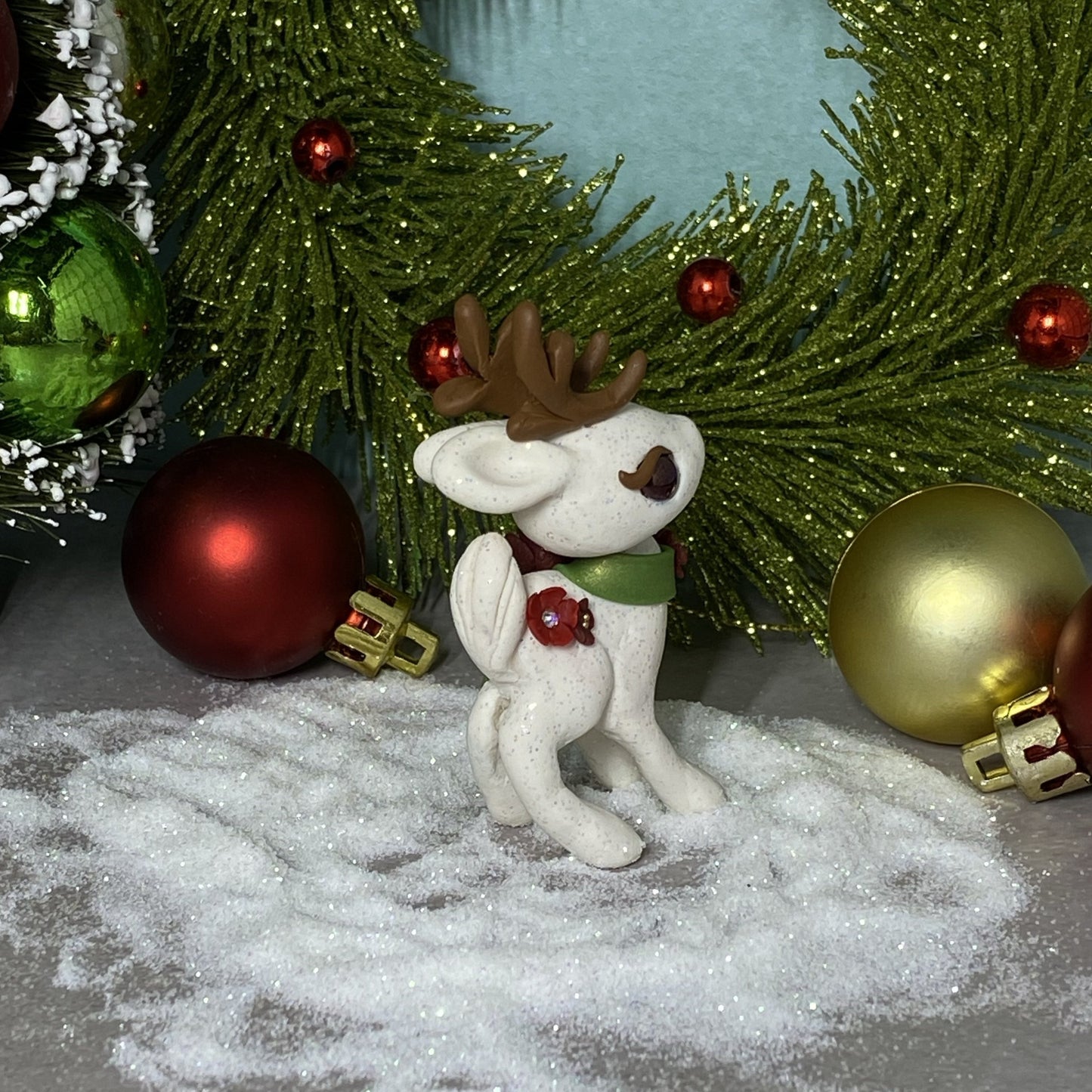 Poinsettia Bun Bun-Deer Hybrid