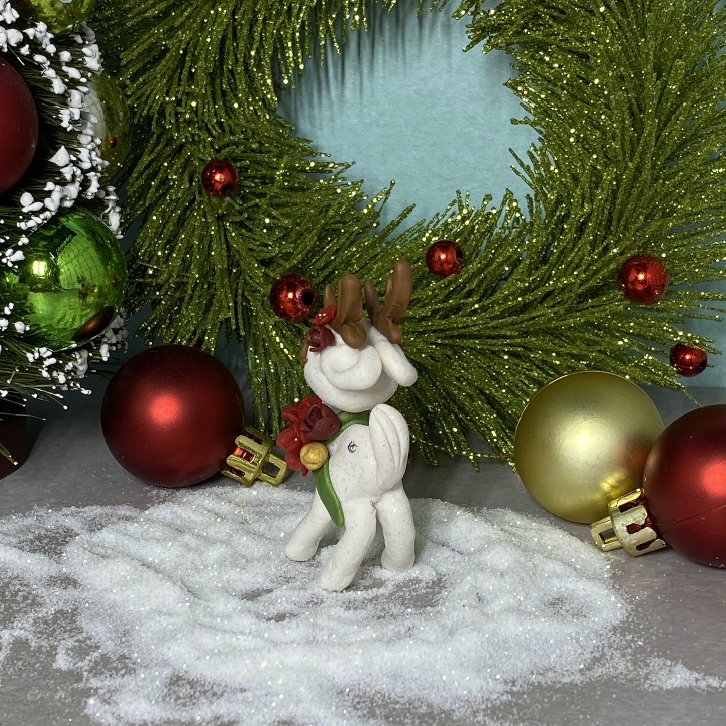 Poinsettia Bun Bun-Deer Hybrid