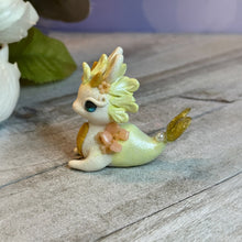 Load image into Gallery viewer, Yellow Bunnigon Kelpie